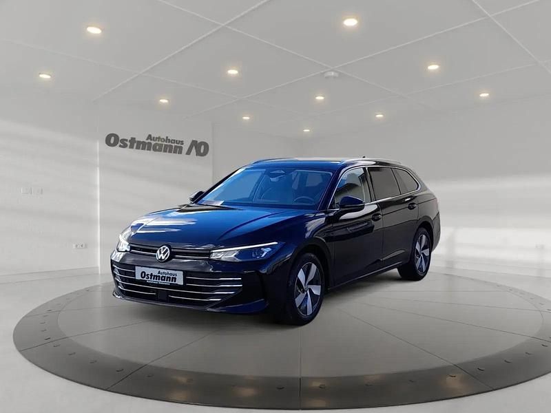 Schwarz Gebraucht 2024 VW Passat Business Kombi | 31.888 € (Fairer Preis) - Bild 1/4