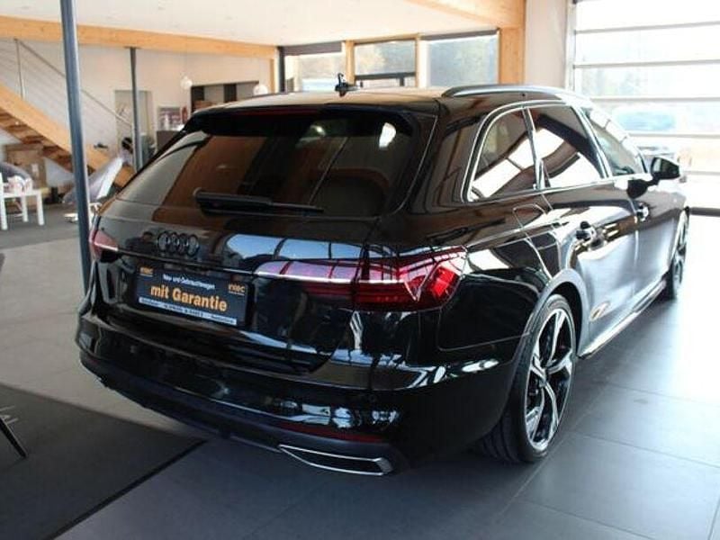 Gebraucht Audi A4 S-Line 204 PS (150 kW) 2022 Schwarz Kombi