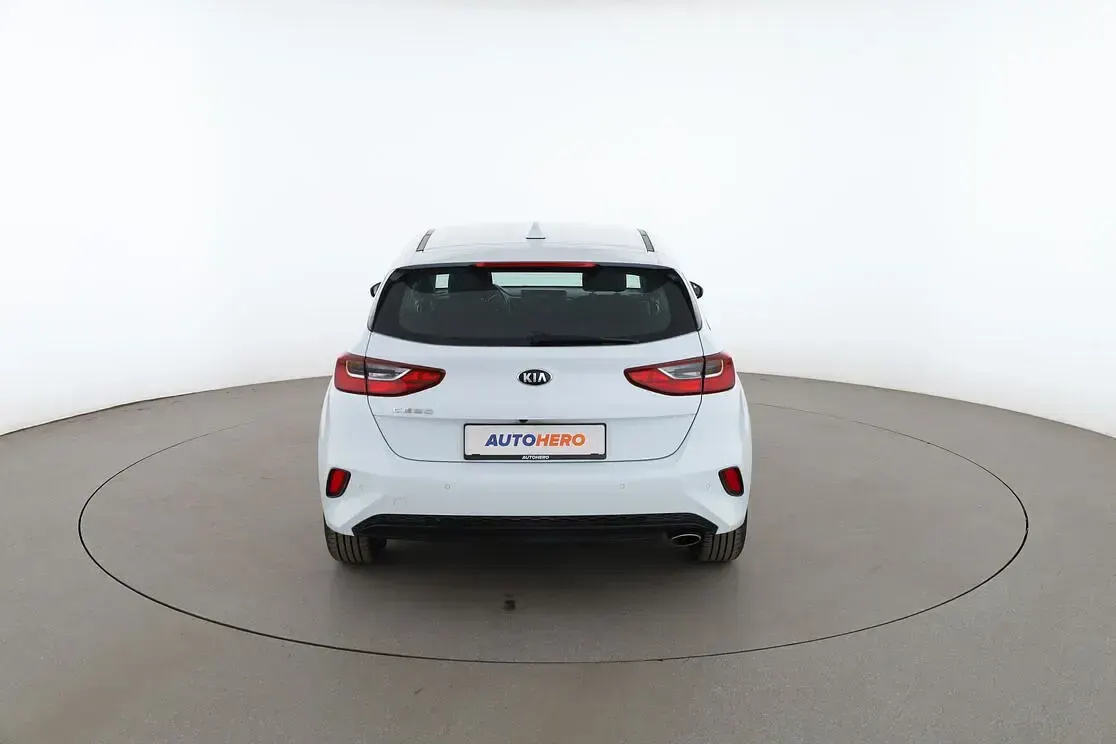 Gebraucht Kia Ceed Edition 7 2020 Weiß Kleinwagen