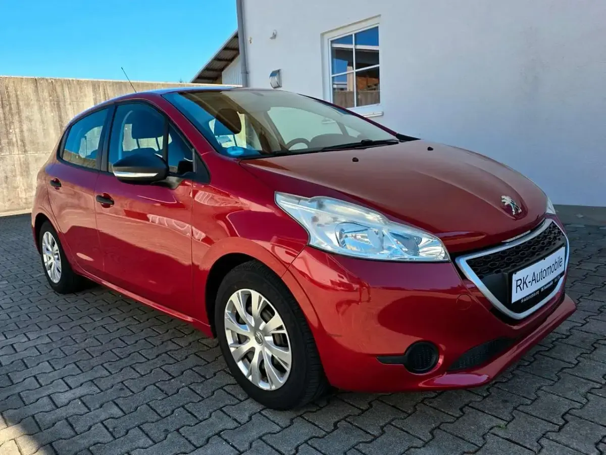 Gebraucht Peugeot 208 Access 68 PS (50 kW) 2013 Rot Kleinwagen