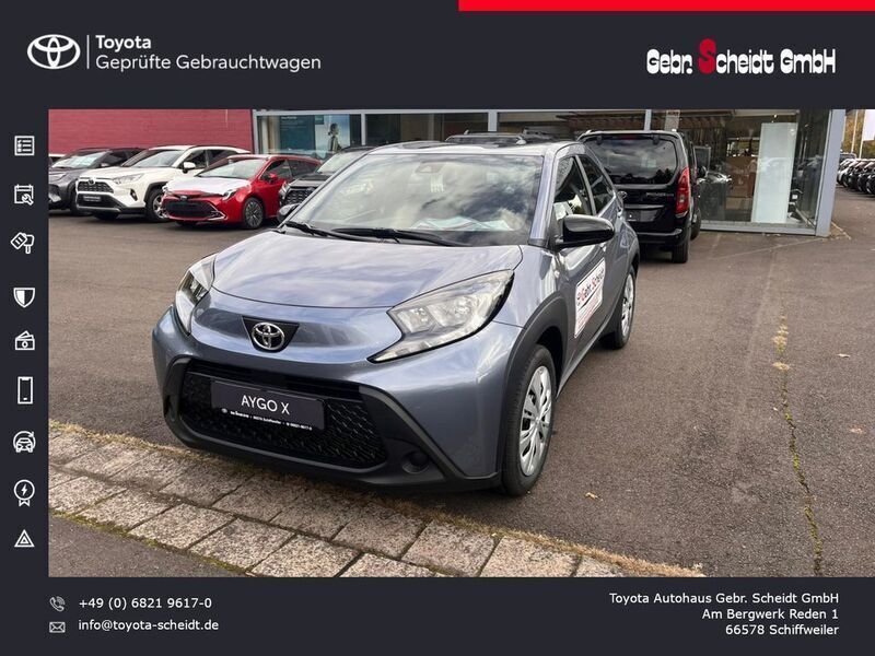 Grau Neu 2025 Toyota Aygo X-play Kleinwagen | 18.889 € - Bild 1/4