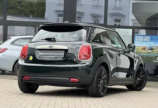 Gebraucht Mini Cooper SE Resolute Edition 135 kW (184 PS) 2023 Grün Kleinwagen