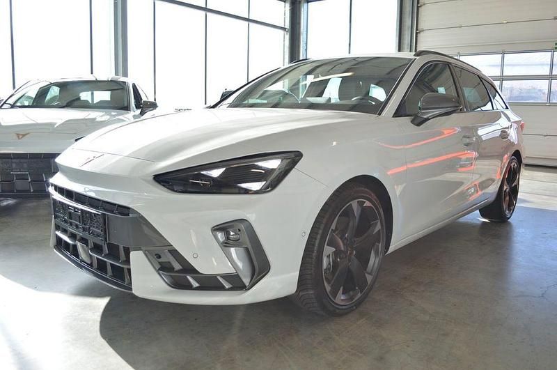 Usata Cupra Leon 150 CV (110 kW) 2025 Bianco Berlina