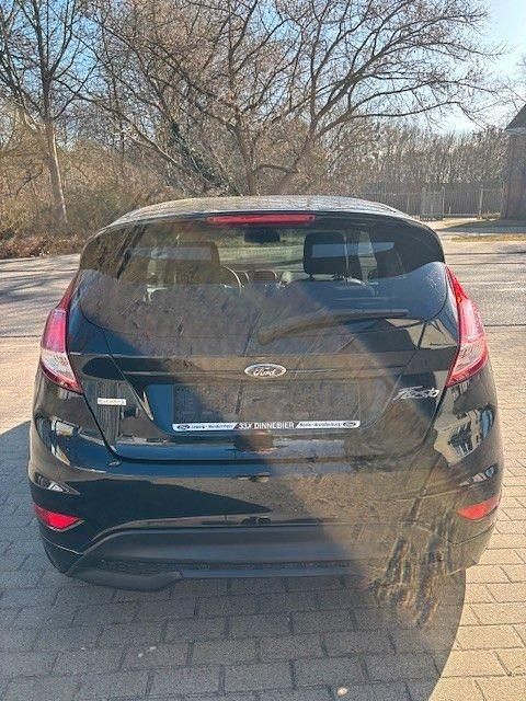 Gebraucht Ford Fiesta SYNC Edition 101 PS (74 kW) 2014 Schwarz Kleinwagen