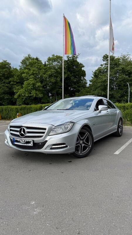 Silber Gebraucht 2011 Mercedes CLS350 Coupé | 14.300 € (Superpreis) - Bild 1/4