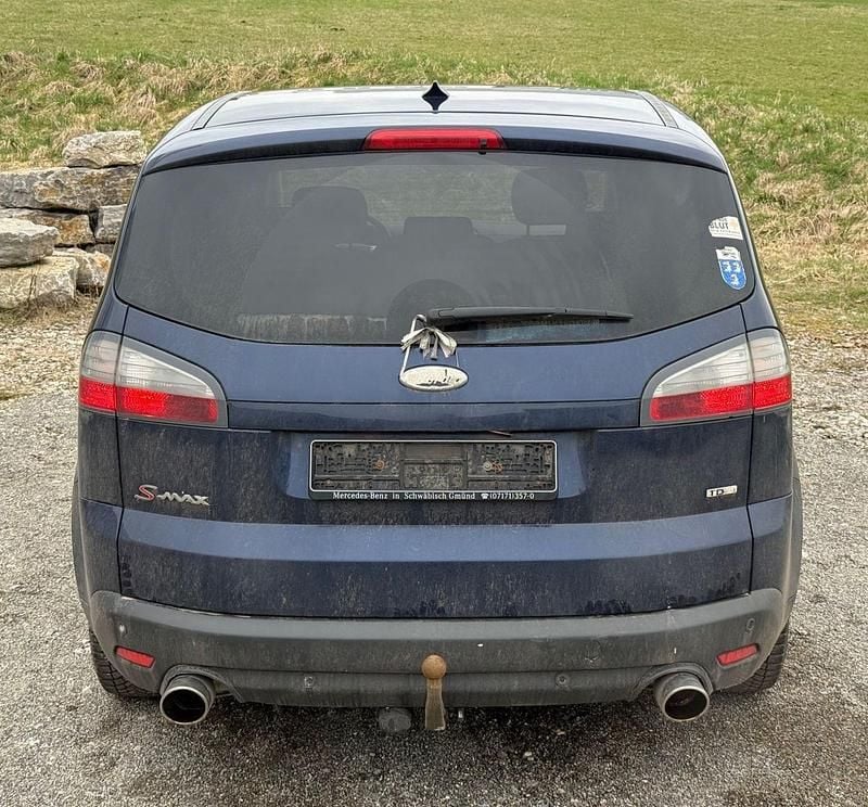 Gebraucht Ford S-MAX Titanium 175 PS (128 kW) 2010 Blau Van / Kleinbus