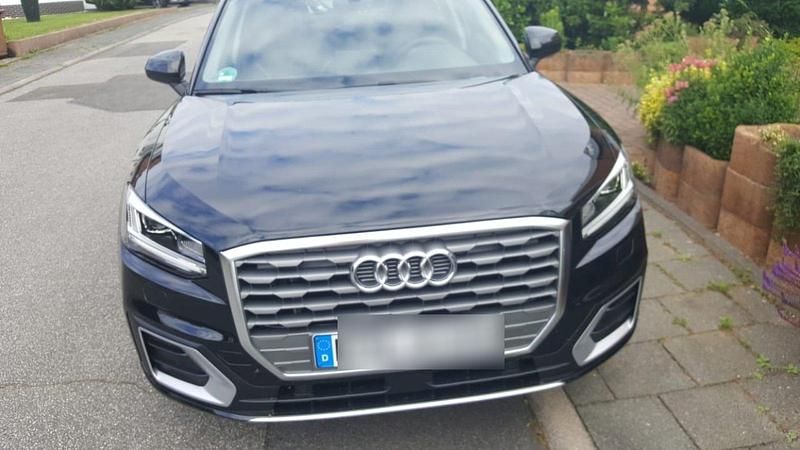 Gebraucht Audi Q2 Sport 150 PS (110 kW) 2018 Schwarz SUV