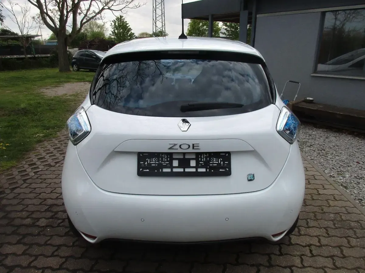 Gebraucht Renault Zoe 42 kW (58 PS) 2013 Weiß Kleinwagen