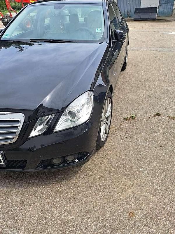 Gebraucht 2009 Mercedes E220 Kombi | 5.900 € (Fairer Preis) - Bild 1/4