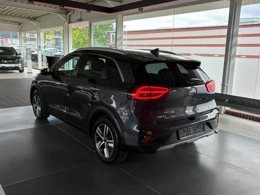 Gebraucht Kia Niro Spirit 105 PS (77 kW) 2020 Grau SUV