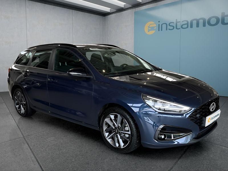 Gebraucht Hyundai i30 101 PS (74 kW) 2024 Blau Kleinwagen