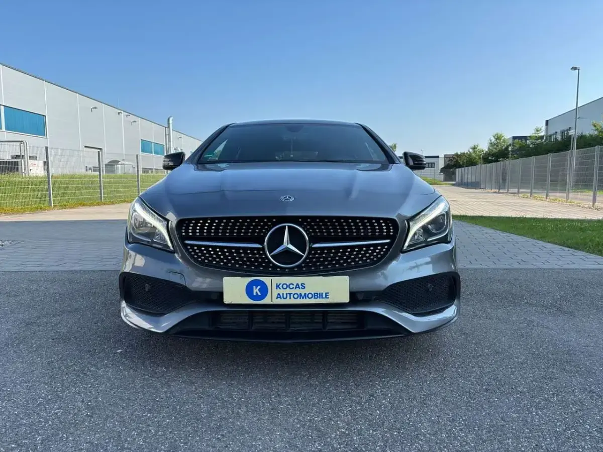 Gebraucht Mercedes CLA200 AMG line 136 PS (100 kW) 2017 Mountaingrau  met. Kombi