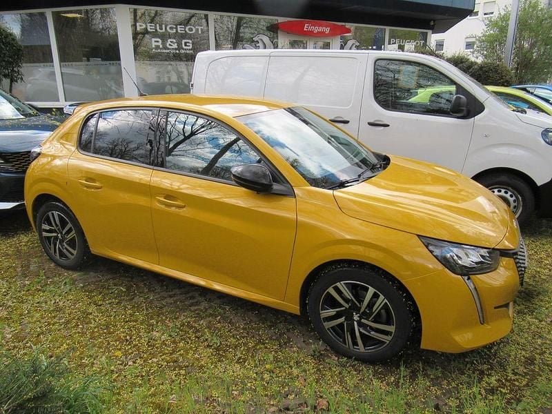 Gebraucht Peugeot 208 Allure 101 PS (74 kW) 2023 Gelb Kleinwagen