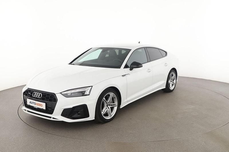Weiß Gebraucht 2021 Audi A5 Sportback S-Line Limousine | 35.910 € (Fairer Preis) - Bild 1/3