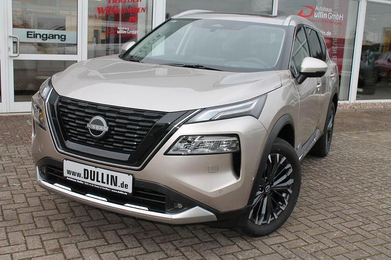 Neu Nissan X-Trail Tekna+ 213 PS (156 kW) 2026 Silber SUV