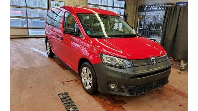 Gebraucht VW Caddy Maxi R 122 PS (89 kW) 2022 Rot Van / Kleinbus