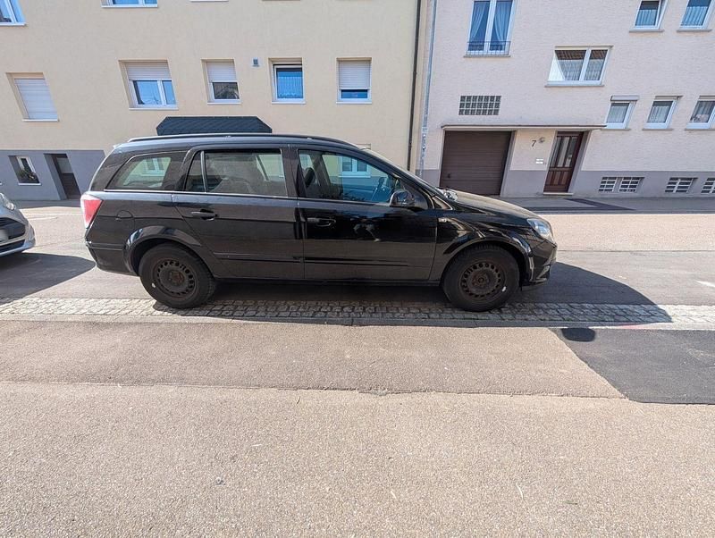 Gebraucht Opel Astra 105 PS (77 kW) 2006 Schwarz Kombi