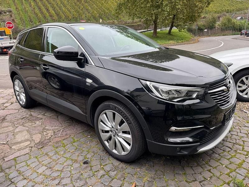 Gebraucht Opel Grandland X 177 PS (130 kW) 2020 Diamant schwarz/karbon schwarz SUV