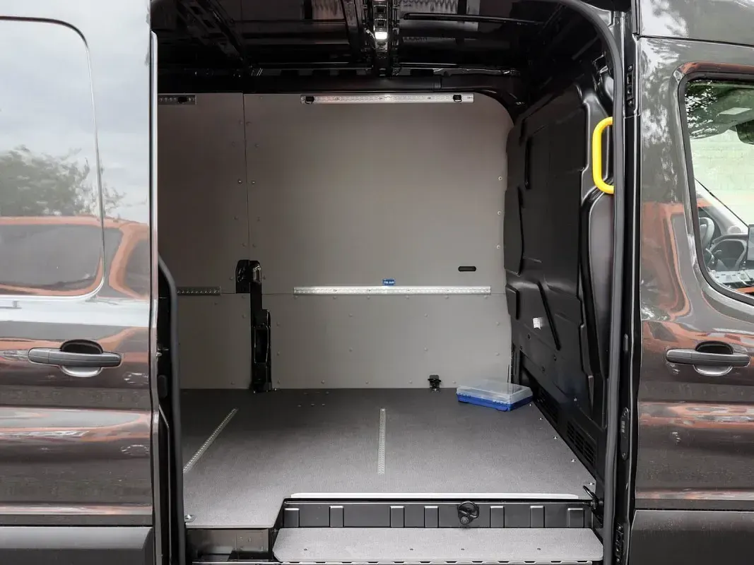Nowe Ford Transit Trend 165 KM (121 kW) 2026 Szary Van
