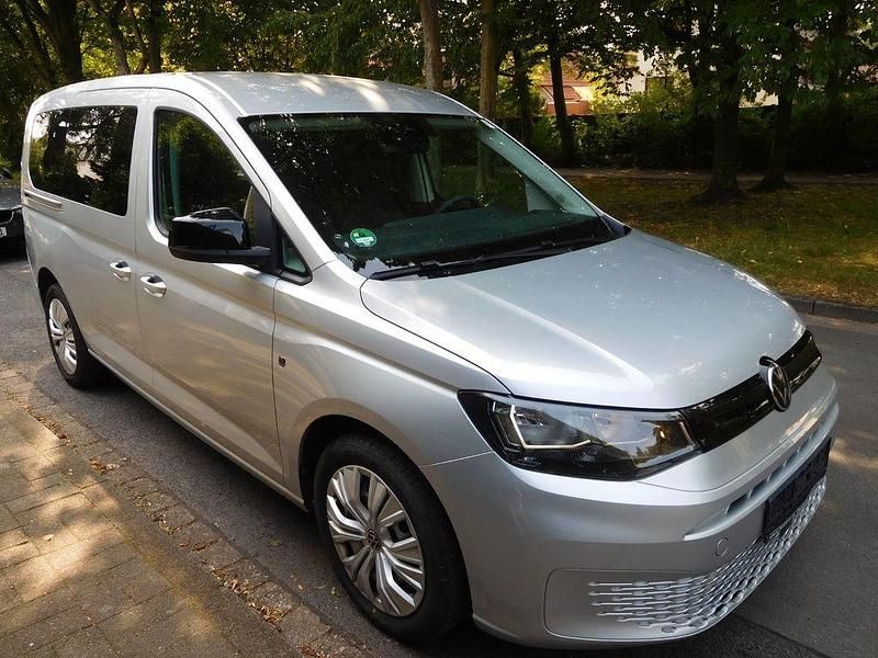 Silber Gebraucht 2022 VW Caddy Maxi Van / Kleinbus | 17.900 € (Teuer) - Bild 1/4