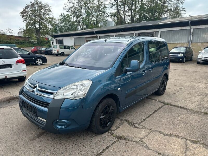 Gebraucht Citroën Berlingo 120 PS (88 kW) 2010 Blau Van / Kleinbus