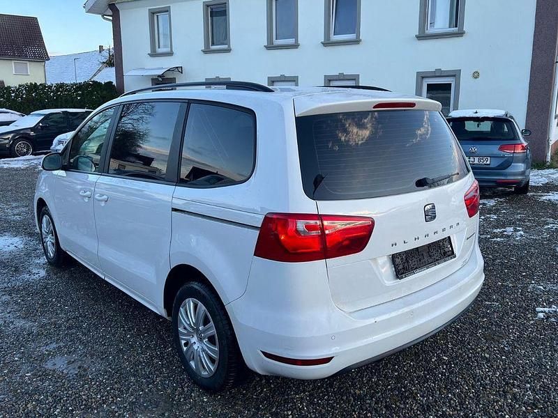 Gebraucht Seat Alhambra Reference 140 PS (102 kW) 2013 Weiß Van / Kleinbus