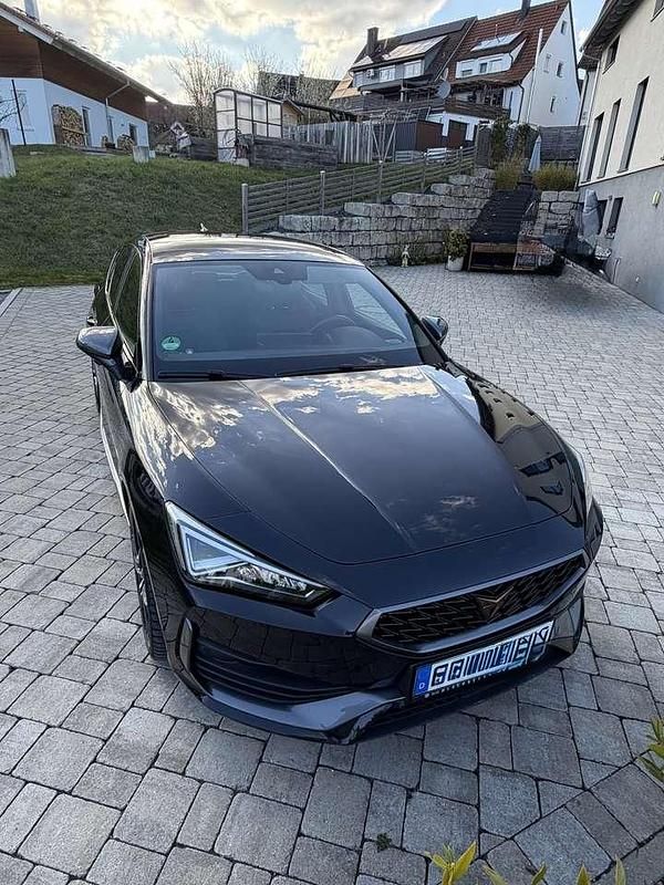 Gebraucht Cupra Leon VZ 300 PS (220 kW) 2022 Schwarz Kleinwagen