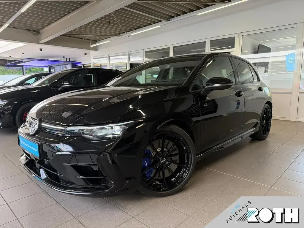 Gebraucht VW Golf VIII R 333 PS (244 kW) 2025 Limousine