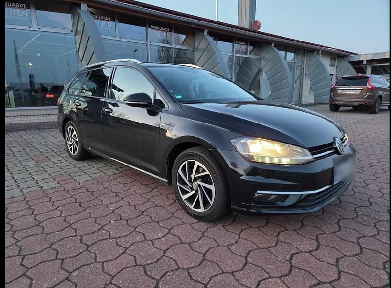 Gebraucht VW Golf VII Join 116 PS (85 kW) 2018 Schwarz Kombi