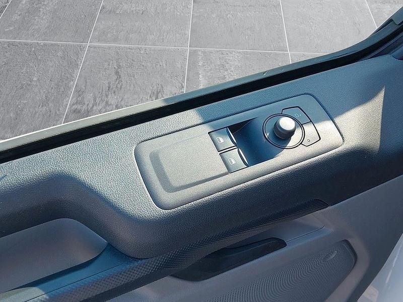 Gebraucht Ford Transit Custom Trend 110 PS (80 kW) 2024 Frozen white Van