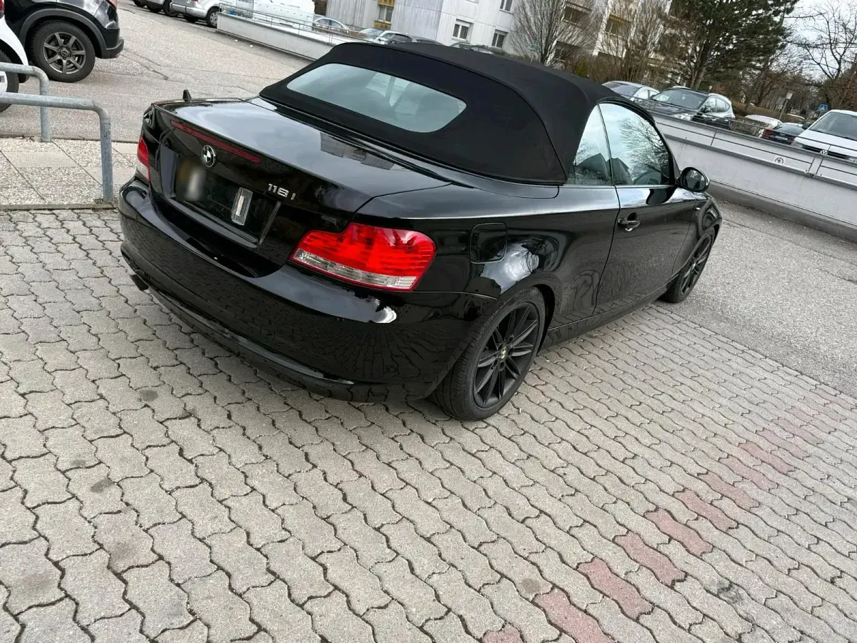 Gebraucht BMW 118 Cabriolet 143 PS (105 kW) 2009 Schwarz Cabrio