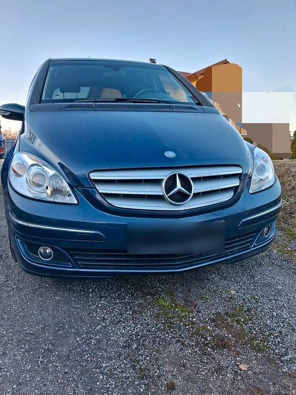 Gebraucht Mercedes B200 136 PS (100 kW) 2005 Blau Van / Kleinbus