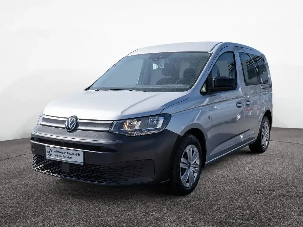 Używany VW Caddy Basis 114 KM (83 kW) 2023 Srebrny Minivan