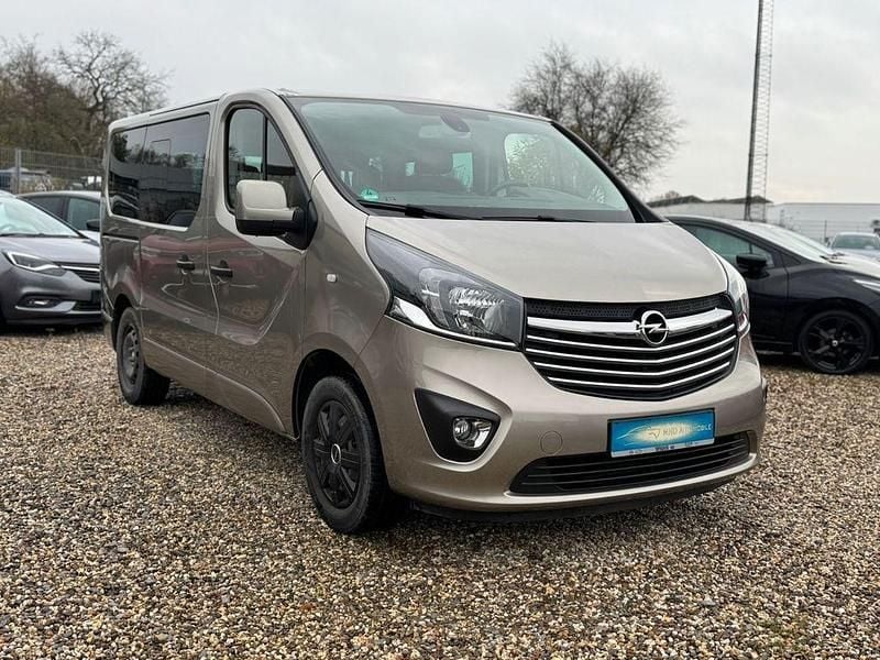 Gebraucht Opel Vivaro 125 PS (91 kW) 2016 Braun Van / Kleinbus