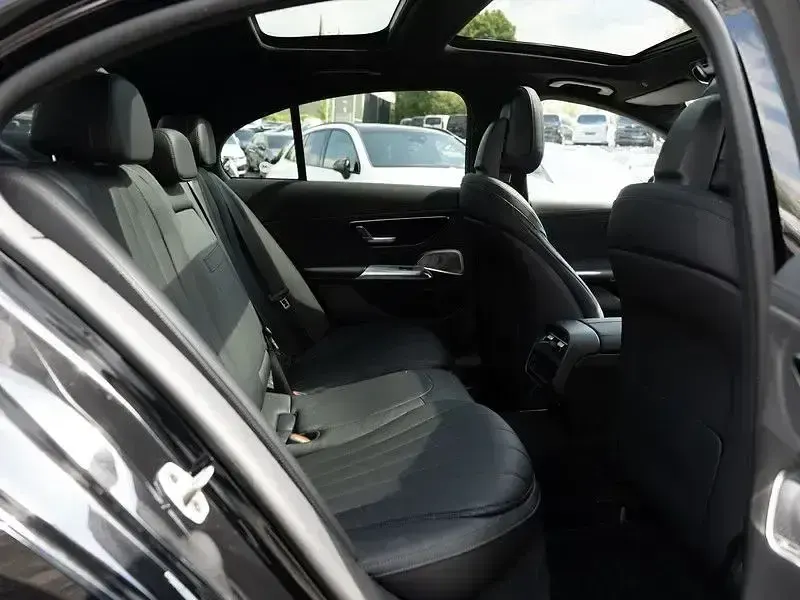 Gebraucht Mercedes E300 Exclusive 2024 Schwarz Limousine