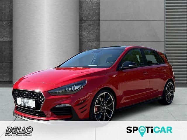 Rot Gebraucht 2019 Hyundai i30 Limousine | 22.990 € (Fairer Preis) - Bild 1/4