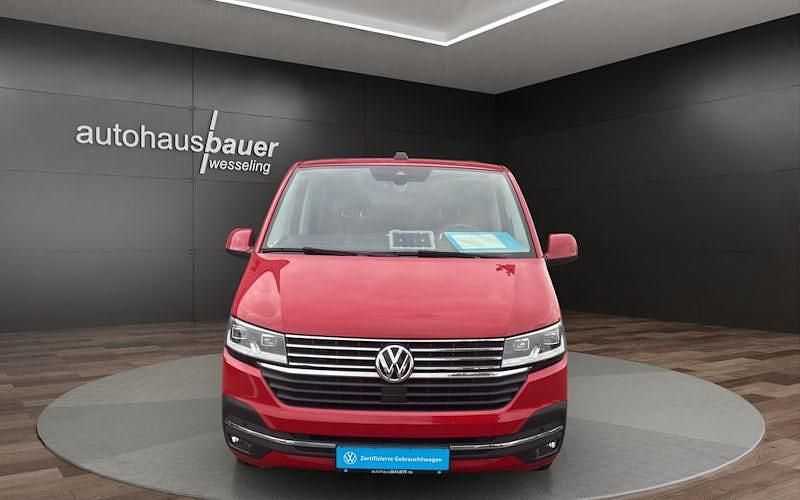 Gebraucht VW Multivan Generation Six 150 PS (110 kW) 2021 Rot Van