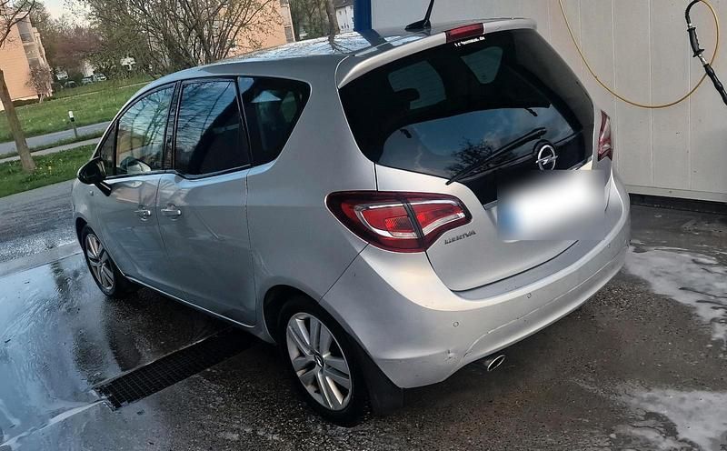 Gebraucht Opel Meriva 140 PS (102 kW) 2014 Silber Van / Kleinbus