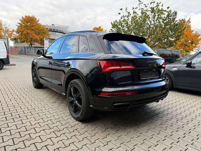 Gebraucht Audi Q5 Sport 190 PS (139 kW) 2019 Schwarz SUV