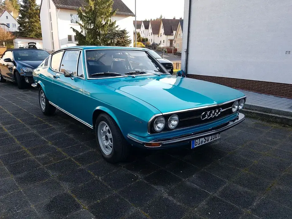 Occasion Audi 100 111 ch (81 kW) 1975 Bleue Berline