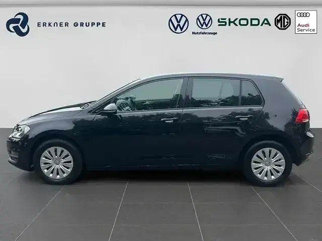 Gebraucht VW Golf VII Trendline 105 PS (77 kW) 2013 Schwarz Limousine