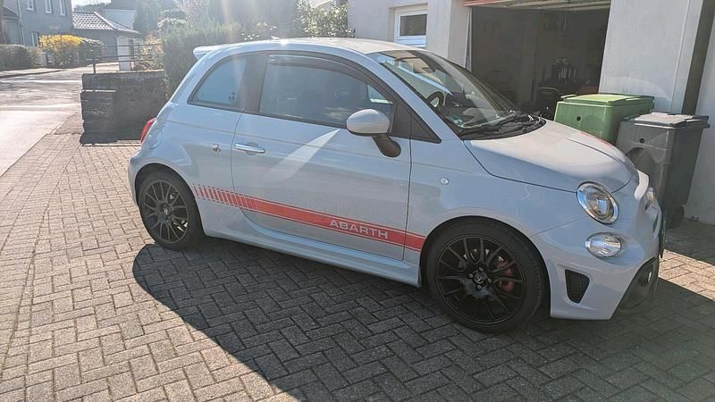 Gebraucht Abarth 595 165 PS (121 kW) 2023 Grau Kleinwagen