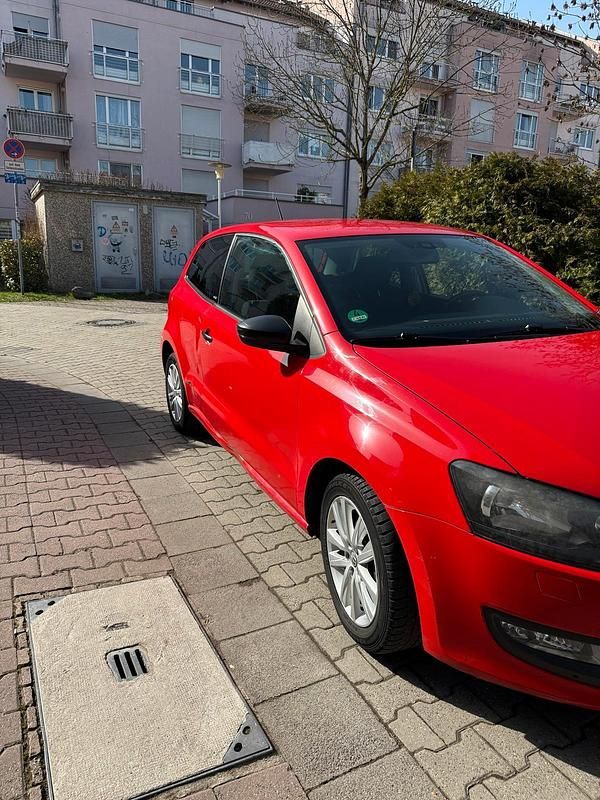 Gebraucht VW Polo 85 PS (62 kW) 2012 Rot Kleinwagen