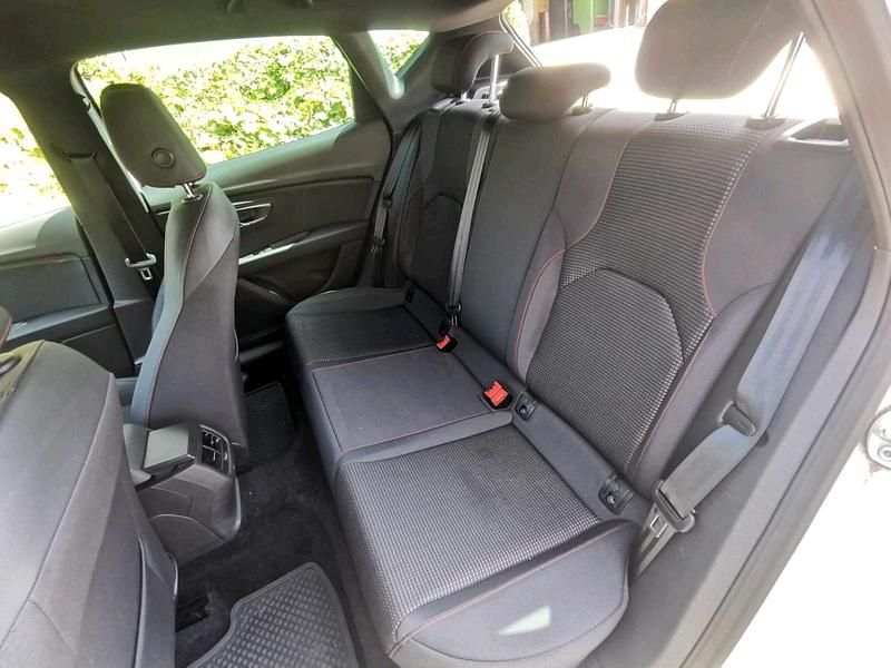 Usata Seat Leon FR 150 CV (110 kW) 2017 Bianco Berlina