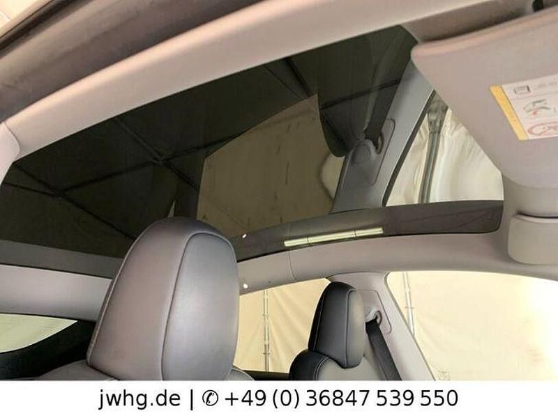 Gebraucht Tesla Model Y 255 kW (347 PS) 2024 Weiß SUV