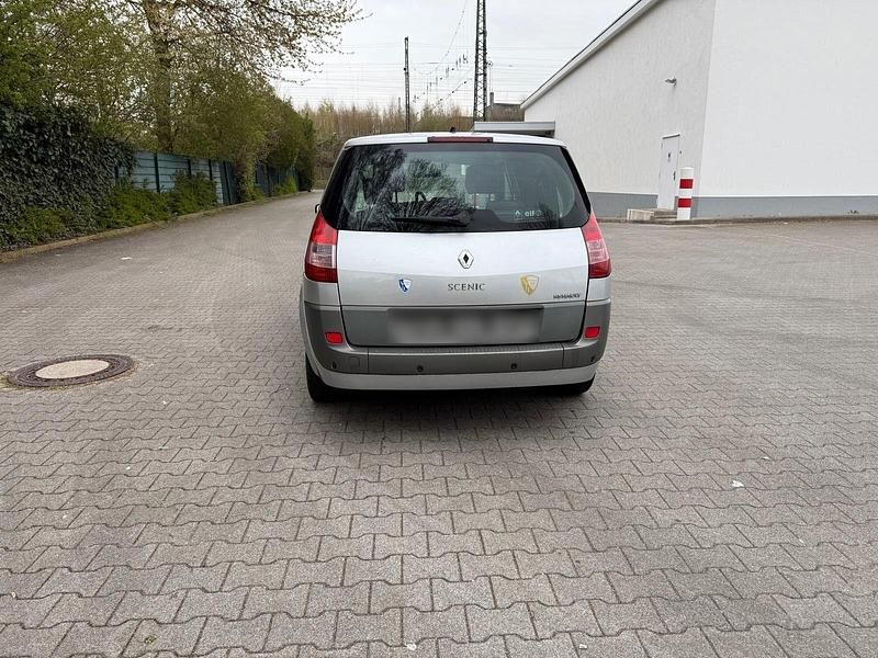 Gebraucht Renault Scénic II Expression 135 PS (99 kW) 2006 Silber Van / Kleinbus