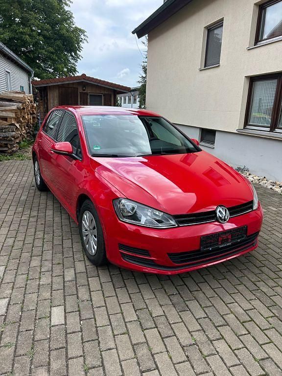 Rot Gebraucht 2014 VW Golf VII Limousine | 5.999 € (Superpreis) - Bild 1/4