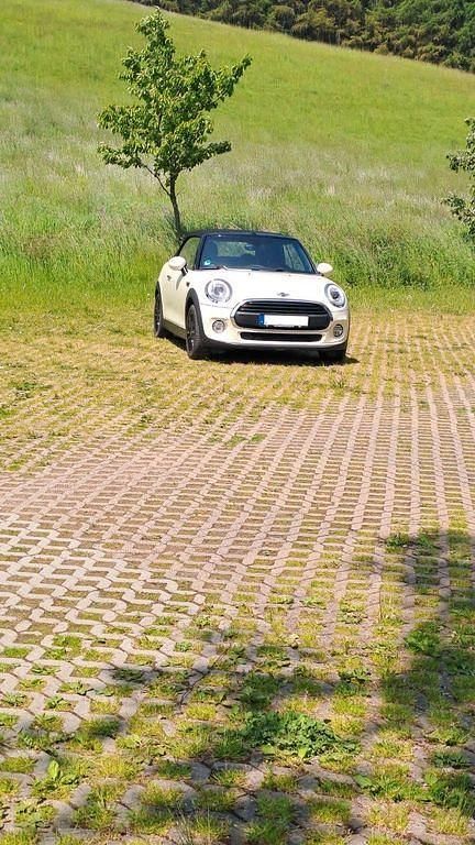 Gebraucht Mini One Cabriolet 102 PS (75 kW) 2016 Weiß Cabrio