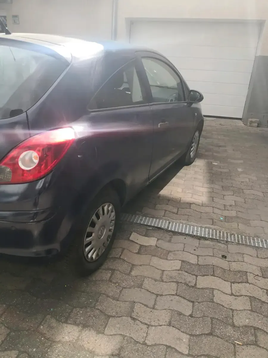 Usado Opel Corsa 60 HP (44 kW) 2009 Azul Citadino