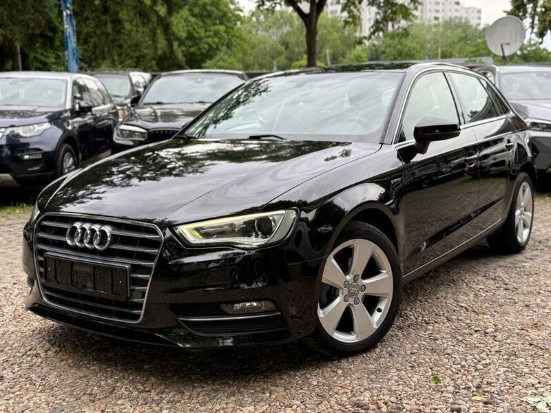 Schwarz Gebraucht 2015 Audi A3 Sportback g-tron Ambition Limousine | 9.990 € (Fairer Preis) - Bild 1/4